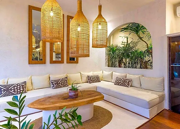 Marbella By The Agent Otel Umalas