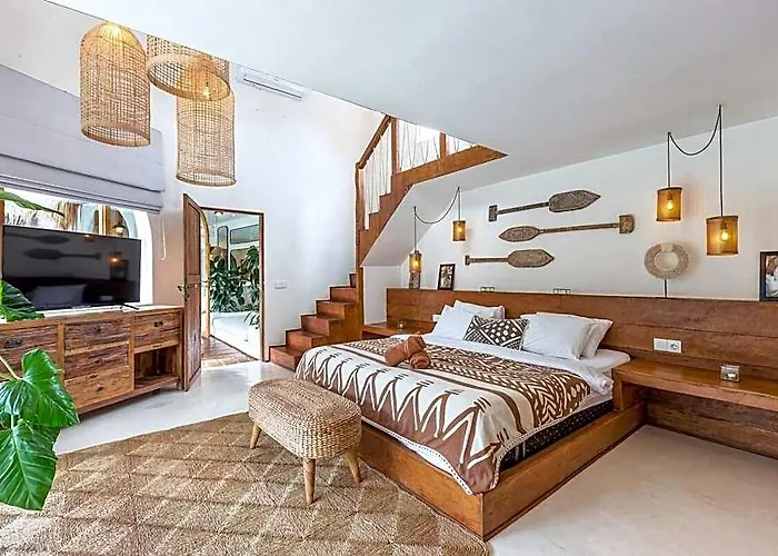 Marbella By The Agent Otel